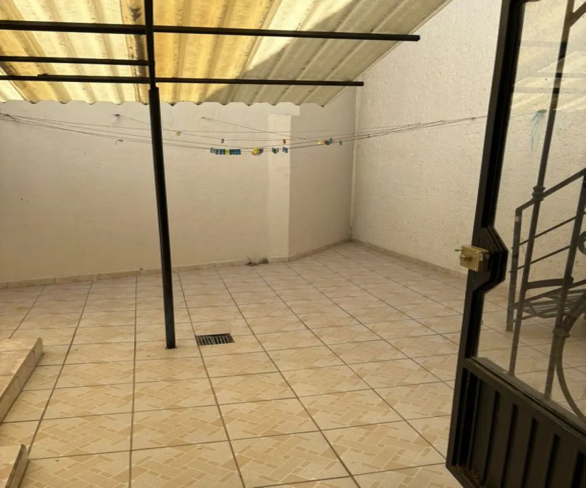 Casa En Venta,Tabachines,Paseo de Los Avellanos 3244, Zapopan, Jalisco 45188, 6 Habitaciones,2 Baños,Paseo de Los Avellanos,1,pJgvwNS