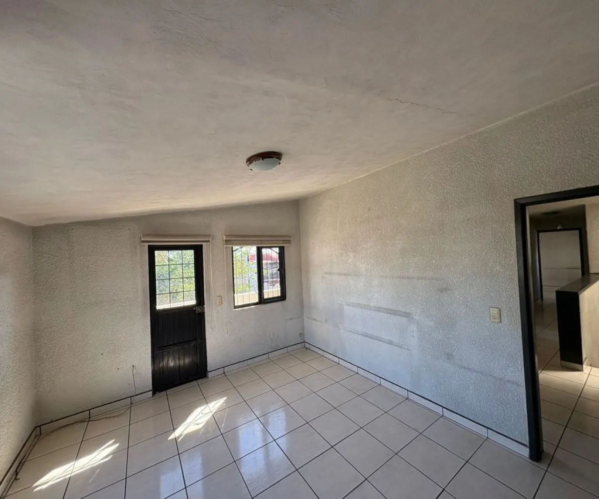 Casa En Venta,Tabachines,Paseo de Los Avellanos 3244, Zapopan, Jalisco 45188, 6 Habitaciones,2 Baños,Paseo de Los Avellanos,1,pJgvwNS