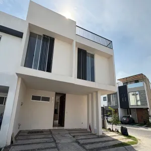 Casa En Venta,Boreales residencial,Calle Talavera Poniente 3363, Zapopan, Jalisco 45134, 3 Habitaciones,1 Baño,Calle Talavera Poniente,3,p3iWtxw