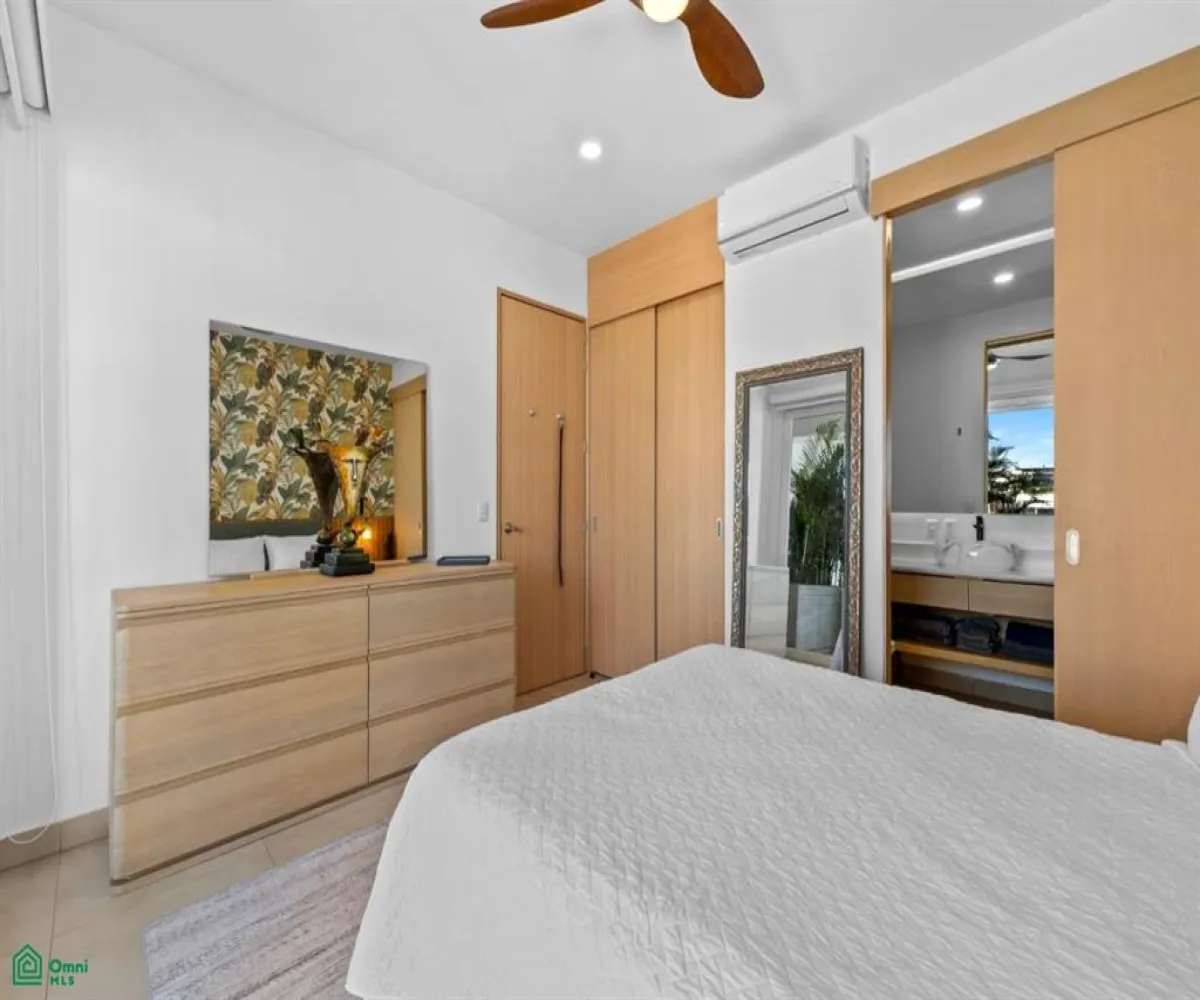 Departamento En Venta,Versalles,Calle Milan 235 601, Puerto Vallarta, Jalisco 48310, 1 Cuarto,2 Baños,Calle Milan,3,MX251063891