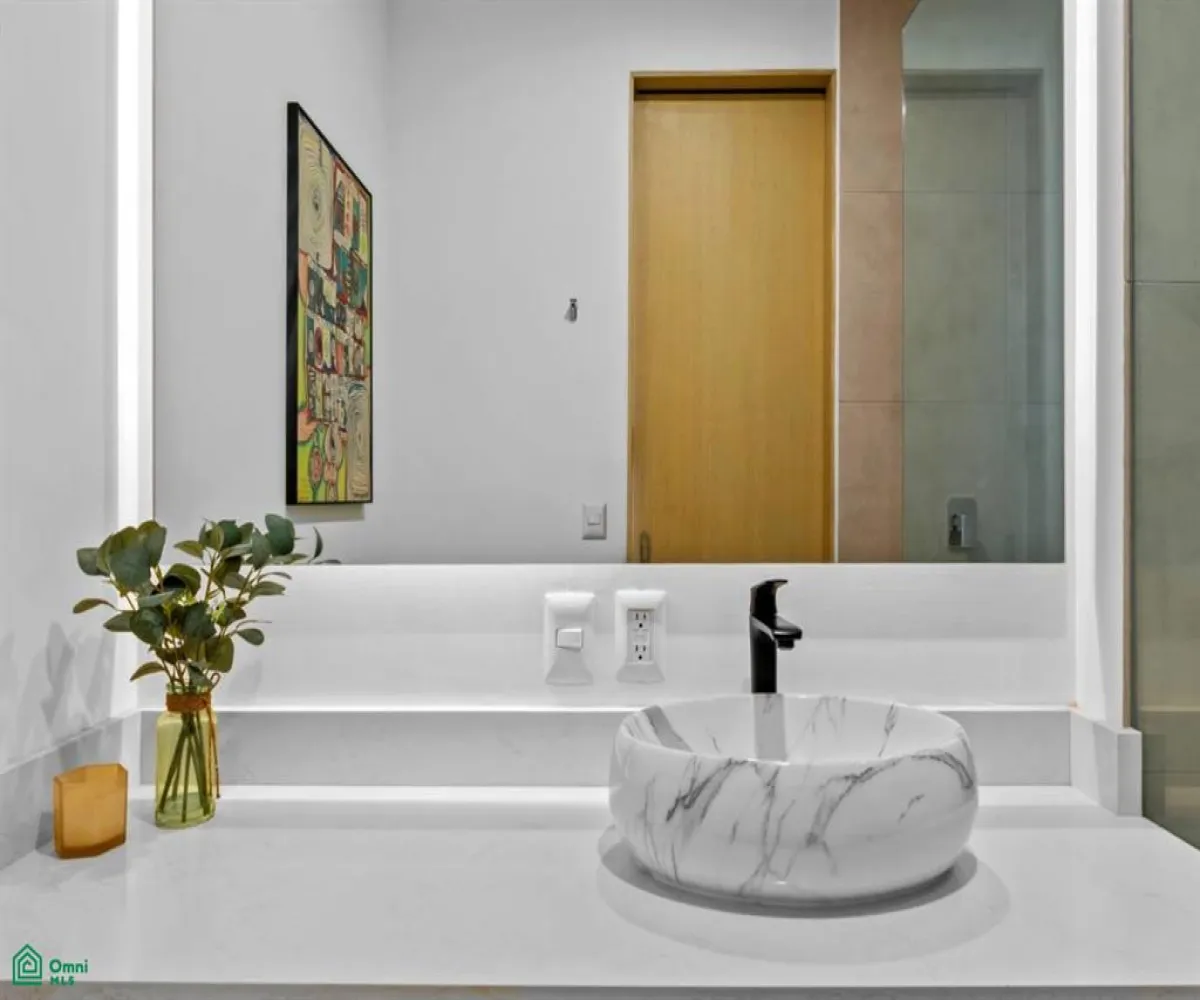 Departamento En Venta,Versalles,Calle Milan 235 601, Puerto Vallarta, Jalisco 48310, 1 Cuarto,2 Baños,Calle Milan,3,MX251063891