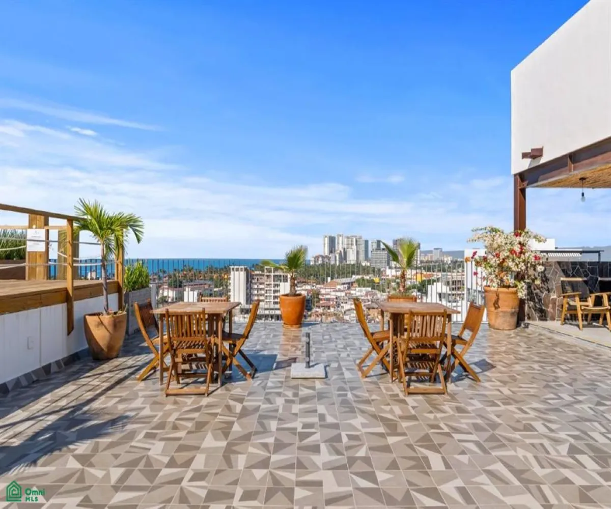 Departamento En Venta,Versalles,Calle Milan 235 601, Puerto Vallarta, Jalisco 48310, 1 Cuarto,2 Baños,Calle Milan,3,MX251063891