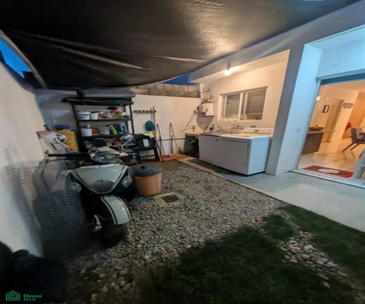 Casa En Venta,Parques de Tesistán,don pedro vazquez cisneros 3597, Zapopan, Jalisco 45200, 3 Habitaciones,2 Baños,don pedro vazquez cisneros,3,MX251064309