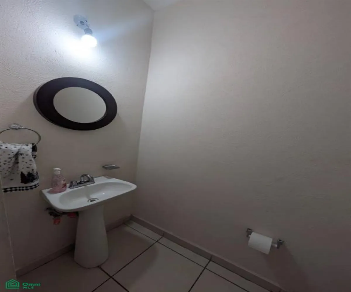 Casa En Venta,Parques de Tesistán,don pedro vazquez cisneros 3597, Zapopan, Jalisco 45200, 3 Habitaciones,2 Baños,don pedro vazquez cisneros,3,MX251064309