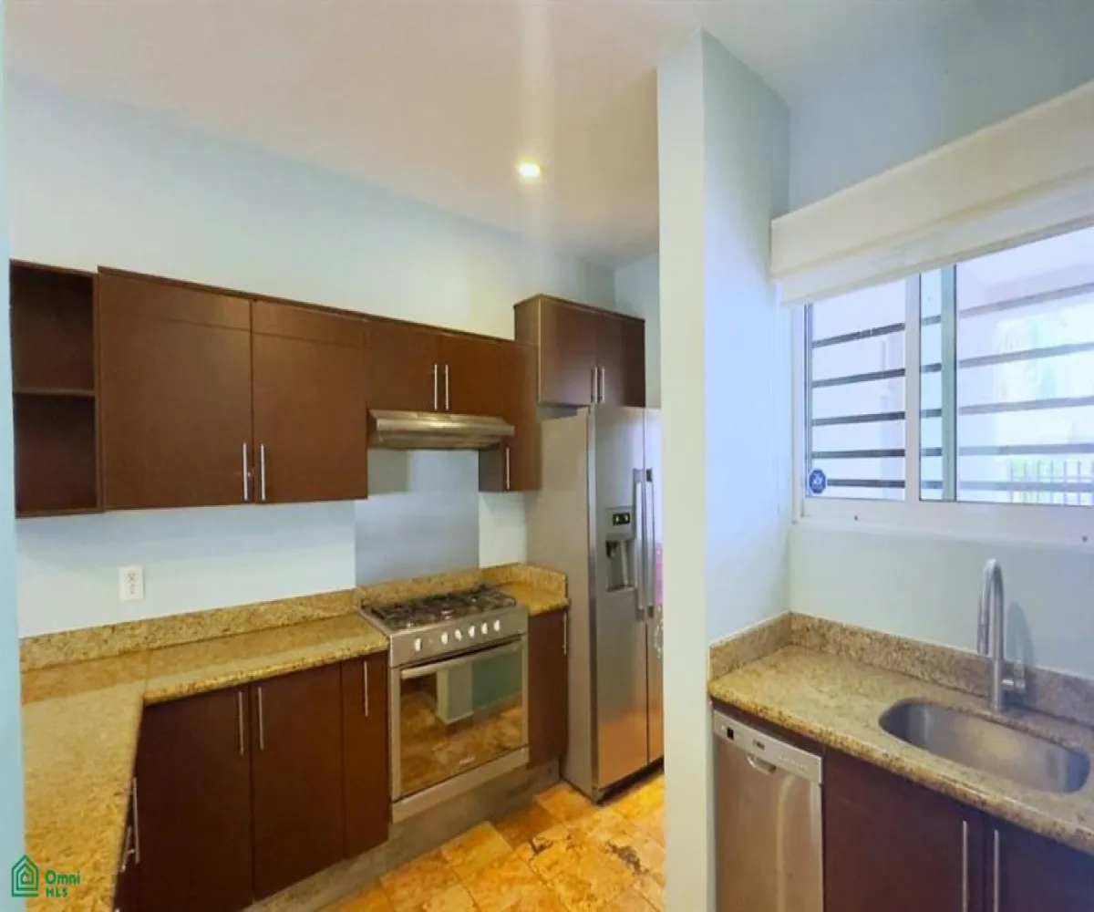 Casa En Venta,Residencial Fluvial Vallarta,Rio Santiago 187, Puerto Vallarta, Jalisco 48312, 3 Habitaciones,2 Baños,Rio Santiago,2,MX251064824