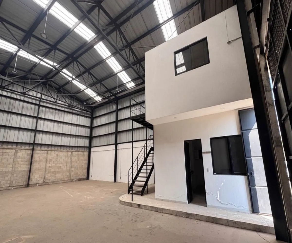 Bodega En Renta,La Gigantera,Calle Valle de los Olivos 62, San Pedro Tlaquepaque, Jalisco 45601,Calle Valle de los Olivos,2,pZiUhGT