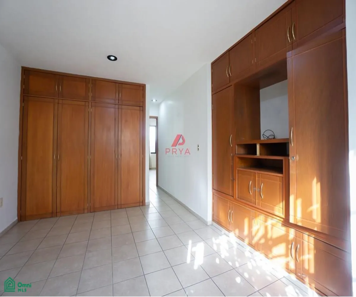 Oficina En Renta,Americana,Alfredo R. Plascencia S/N, Guadalajara, Jalisco 44160,Alfredo R. Plascencia,MX261064911