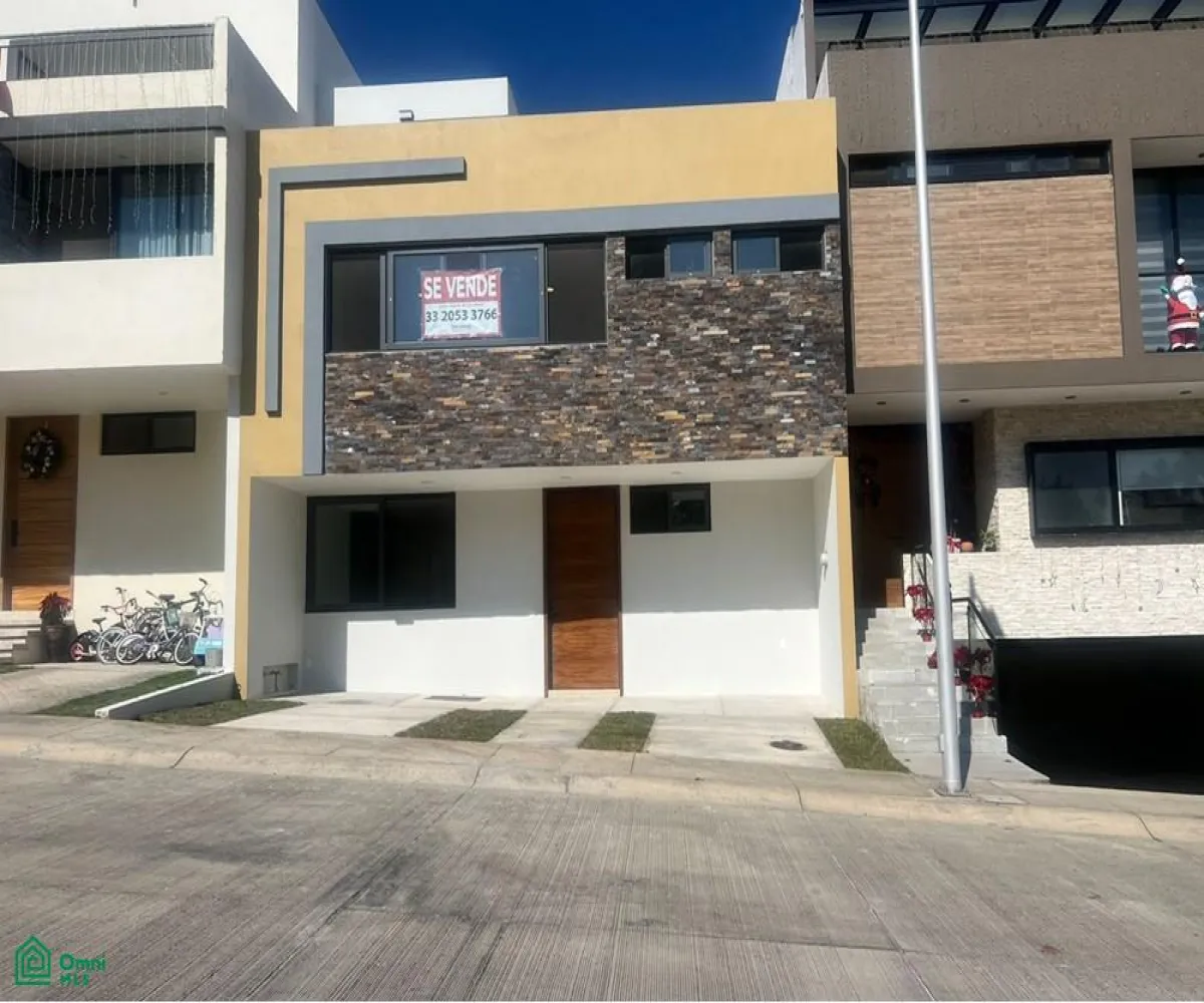 Casa En Venta,Fraccionamiento Valle Imperial,IMPERIO AUSTRIACO 154, Zapopan, Jalisco 44138, 4 Habitaciones,4 Baños,IMPERIO AUSTRIACO,MX261064918