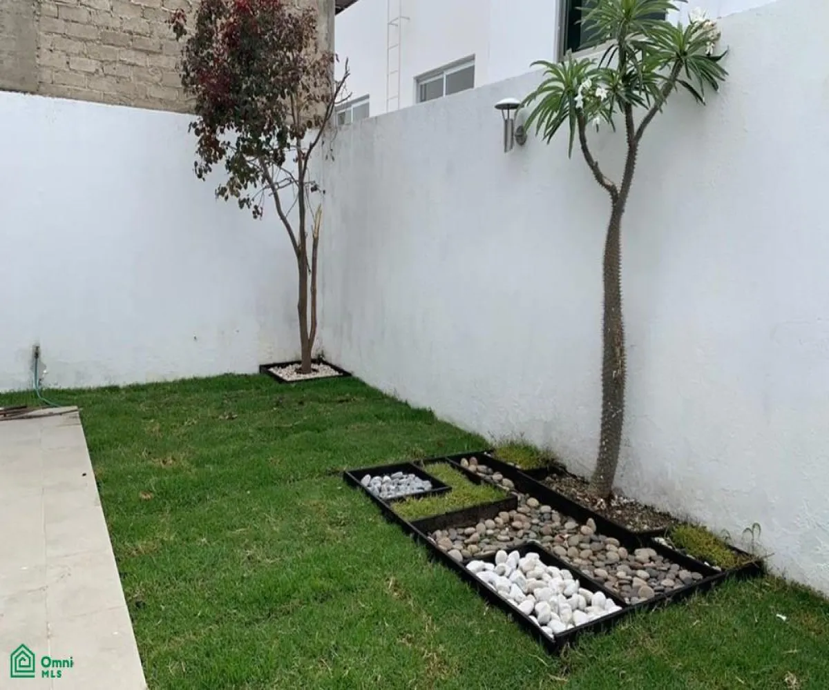 Casa En Renta,LA RIOJA,Rodezno S/N, Tlajomulco de Zuniga, Jalisco 45645, 3 Habitaciones,2 Baños,Rodezno,MX261064925