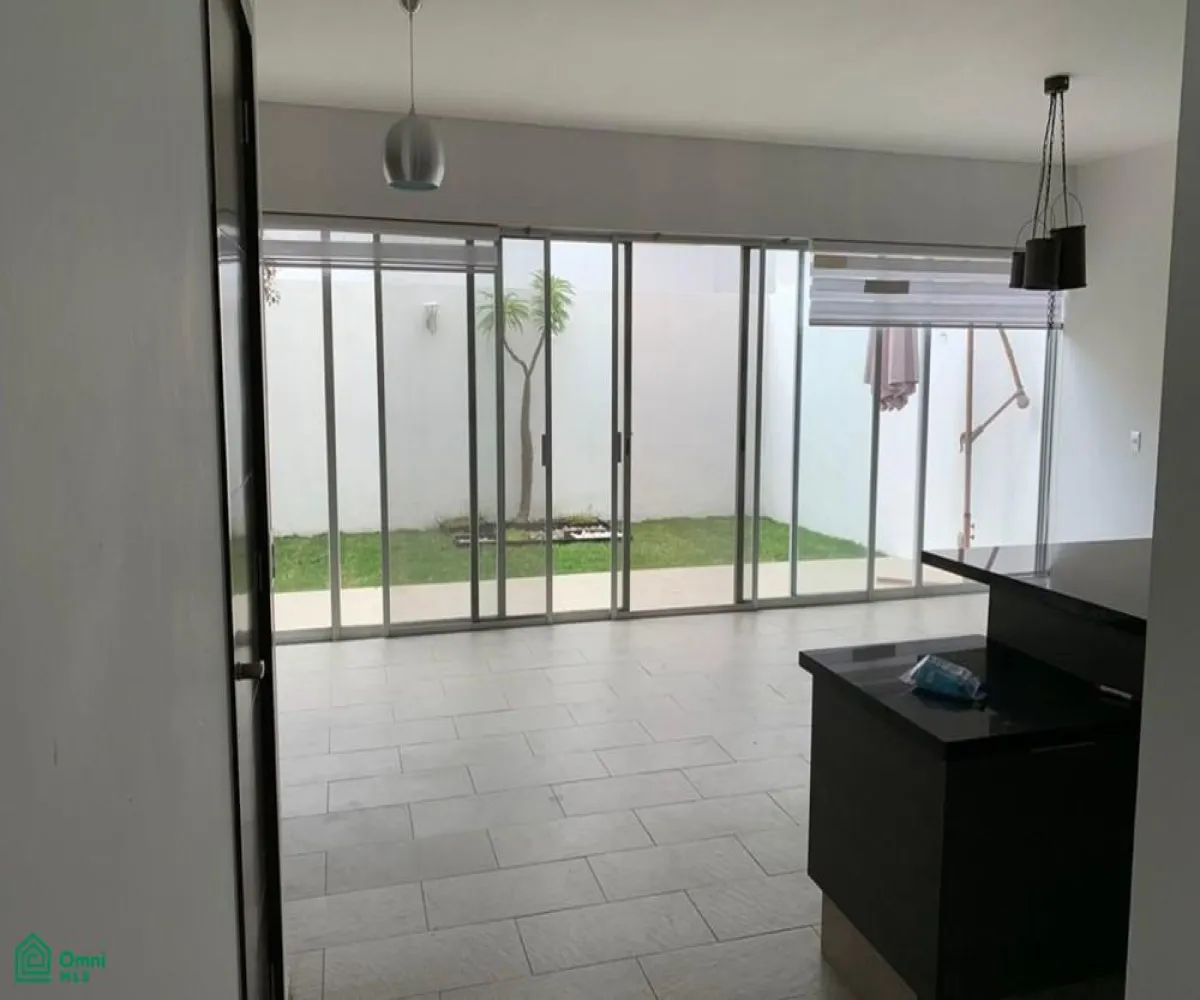 Casa En Renta,LA RIOJA,Rodezno S/N, Tlajomulco de Zuniga, Jalisco 45645, 3 Habitaciones,2 Baños,Rodezno,MX261064925