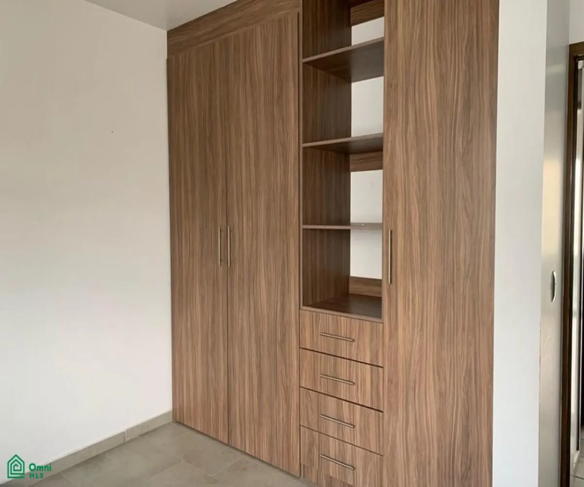 Casa En Renta,LA RIOJA,Rodezno S/N, Tlajomulco de Zuniga, Jalisco 45645, 3 Habitaciones,2 Baños,Rodezno,MX261064925