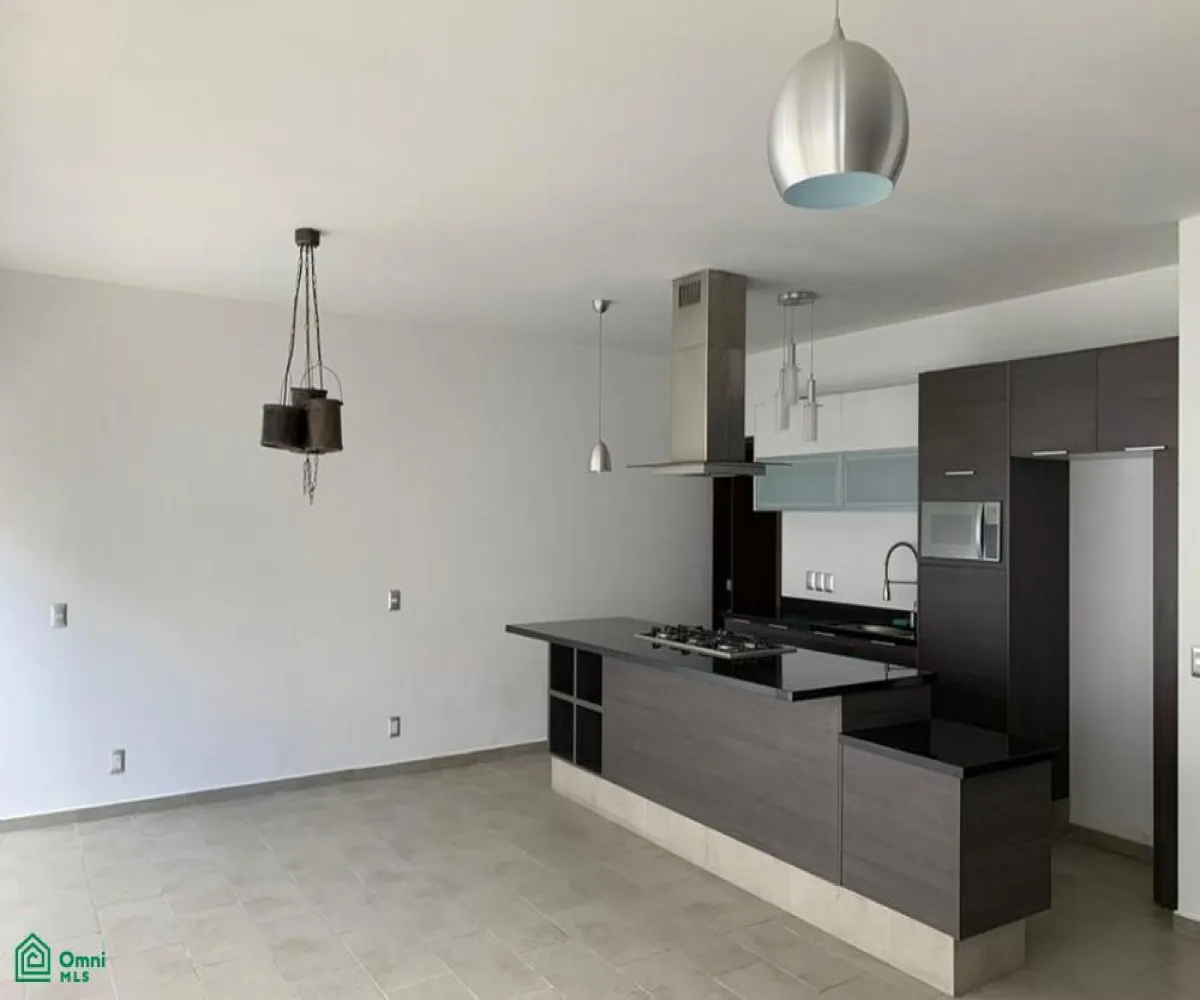 Casa En Renta,LA RIOJA,Rodezno S/N, Tlajomulco de Zuniga, Jalisco 45645, 3 Habitaciones,2 Baños,Rodezno,MX261064925