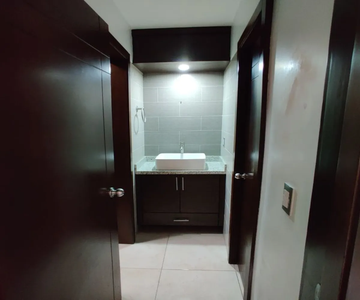 Casa En Renta,Pinar de La Calma,Rio Bec 1303, Zapopan, Jalisco 45080, 3 Habitaciones,2 Baños,Rio Bec ,1,pusznrN
