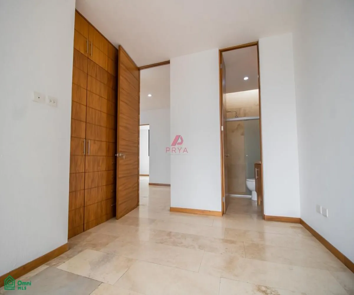 Casa En Venta,Solares Residencial,Coto Acanthia 211, Zapopan, Jalisco 45019, 4 Habitaciones,5 Baños,Coto Acanthia,MX25958267