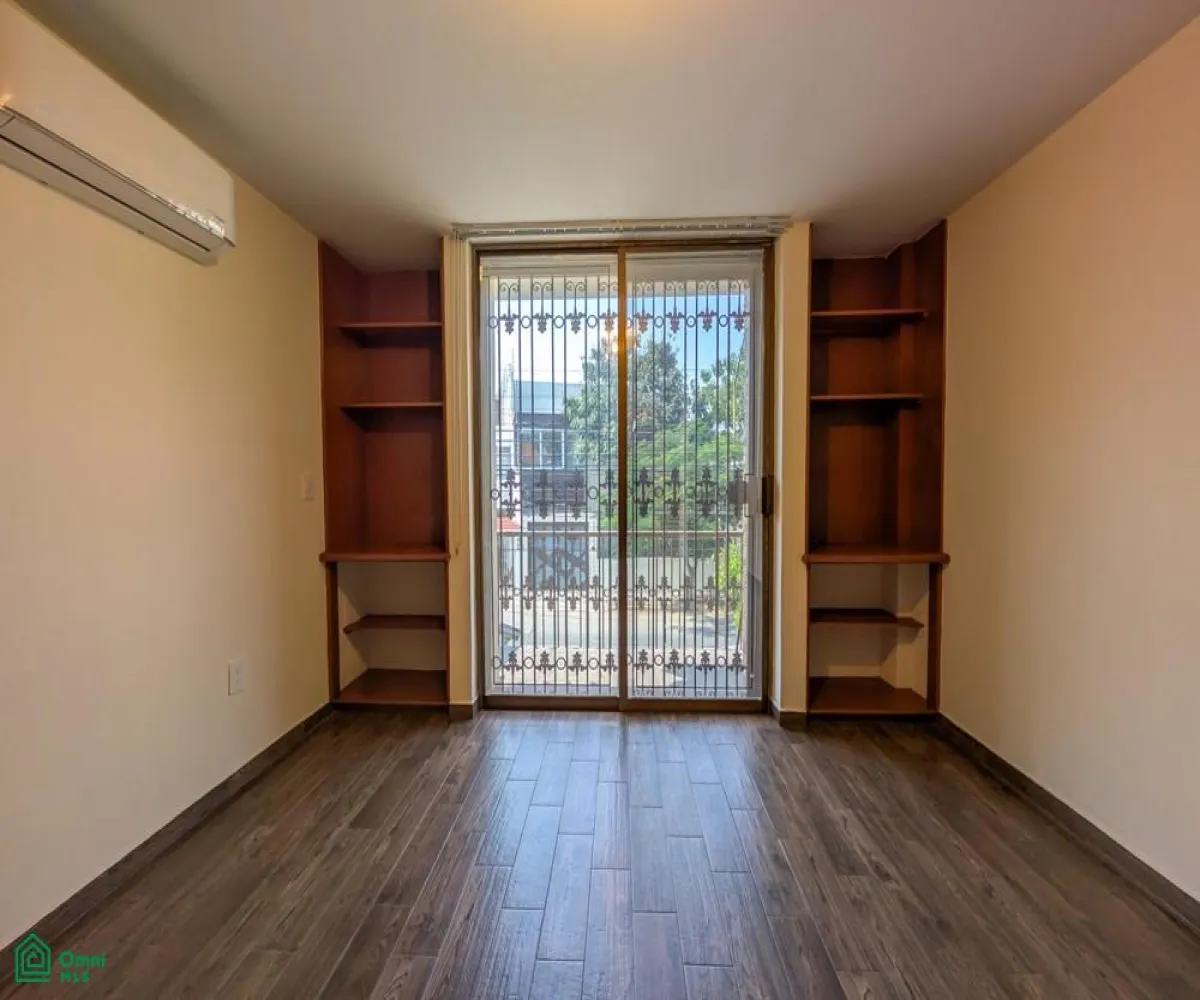 Edificio En Renta,Jardines Del Bosque,Universo 941, Guadalajara, Jalisco 45520,Universo,MX261065447