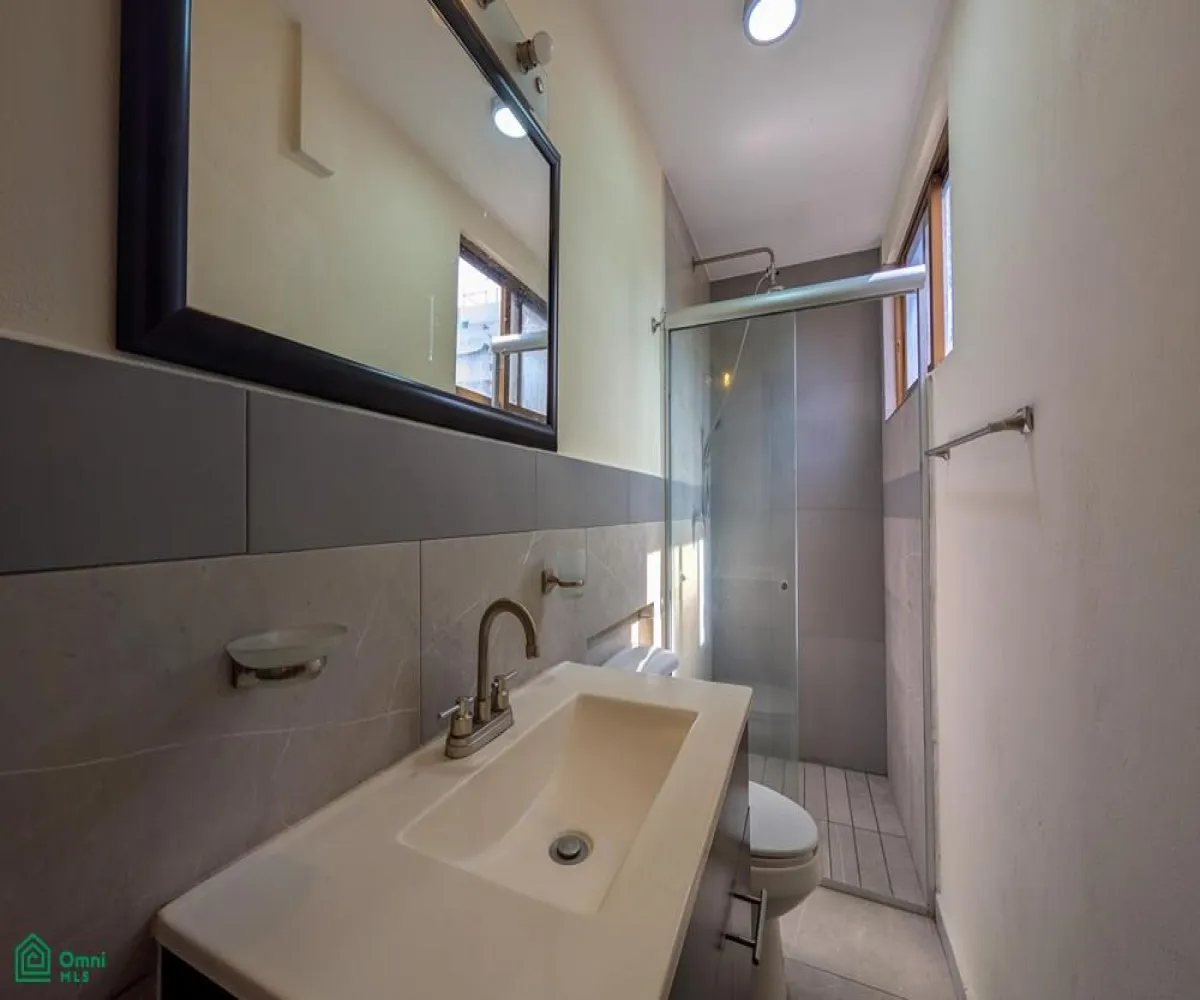 Edificio En Renta,Jardines Del Bosque,Universo 941, Guadalajara, Jalisco 45520,Universo,MX261065447