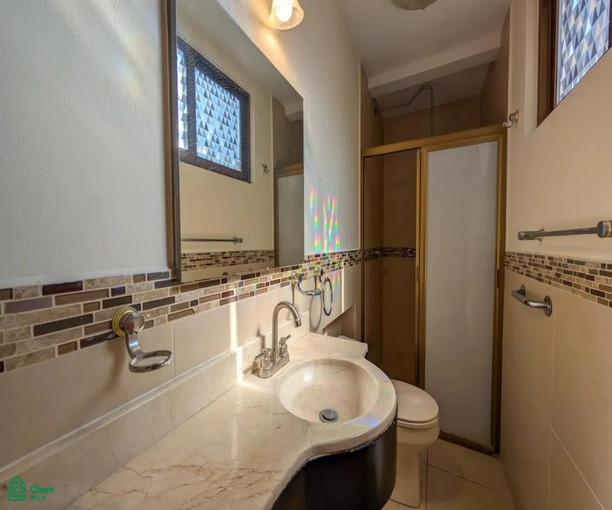 Edificio En Renta,Jardines Del Bosque,Universo 941, Guadalajara, Jalisco 45520,Universo,MX261065447