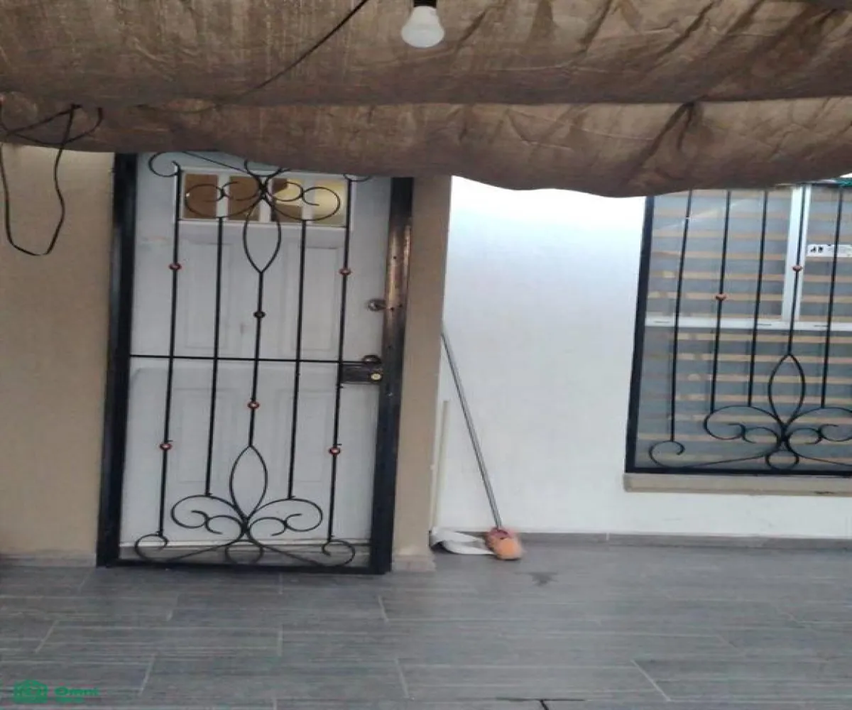 Casa En Venta,Villa Fontana,fuente del bronce 129, Tlaquepaque, Jalisco 45615, 2 Habitaciones,3 Baños,fuente del bronce,2,MX261065924