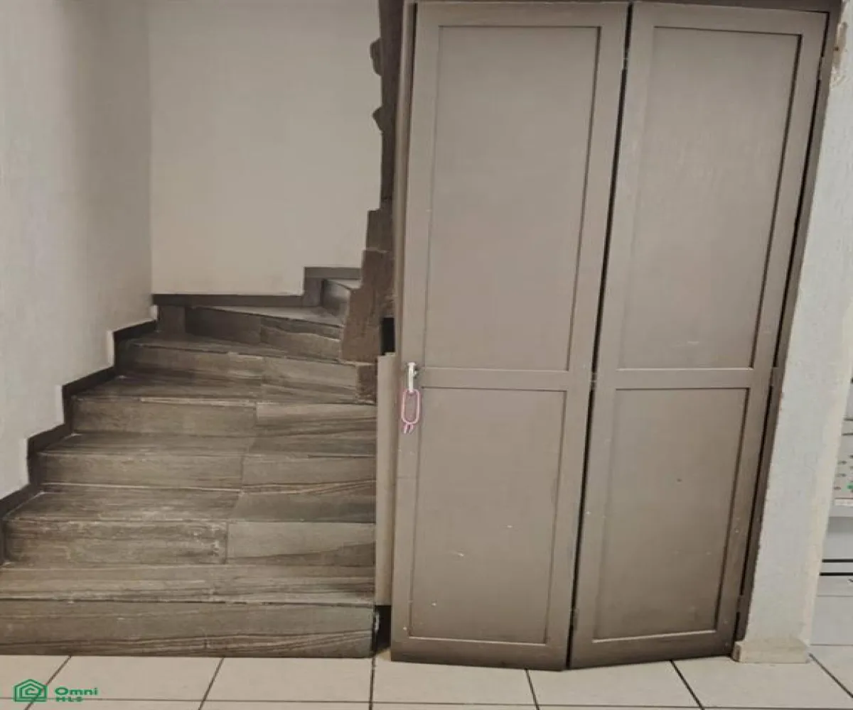 Casa En Venta,Villa Fontana,fuente del bronce 129, Tlaquepaque, Jalisco 45615, 2 Habitaciones,3 Baños,fuente del bronce,2,MX261065924