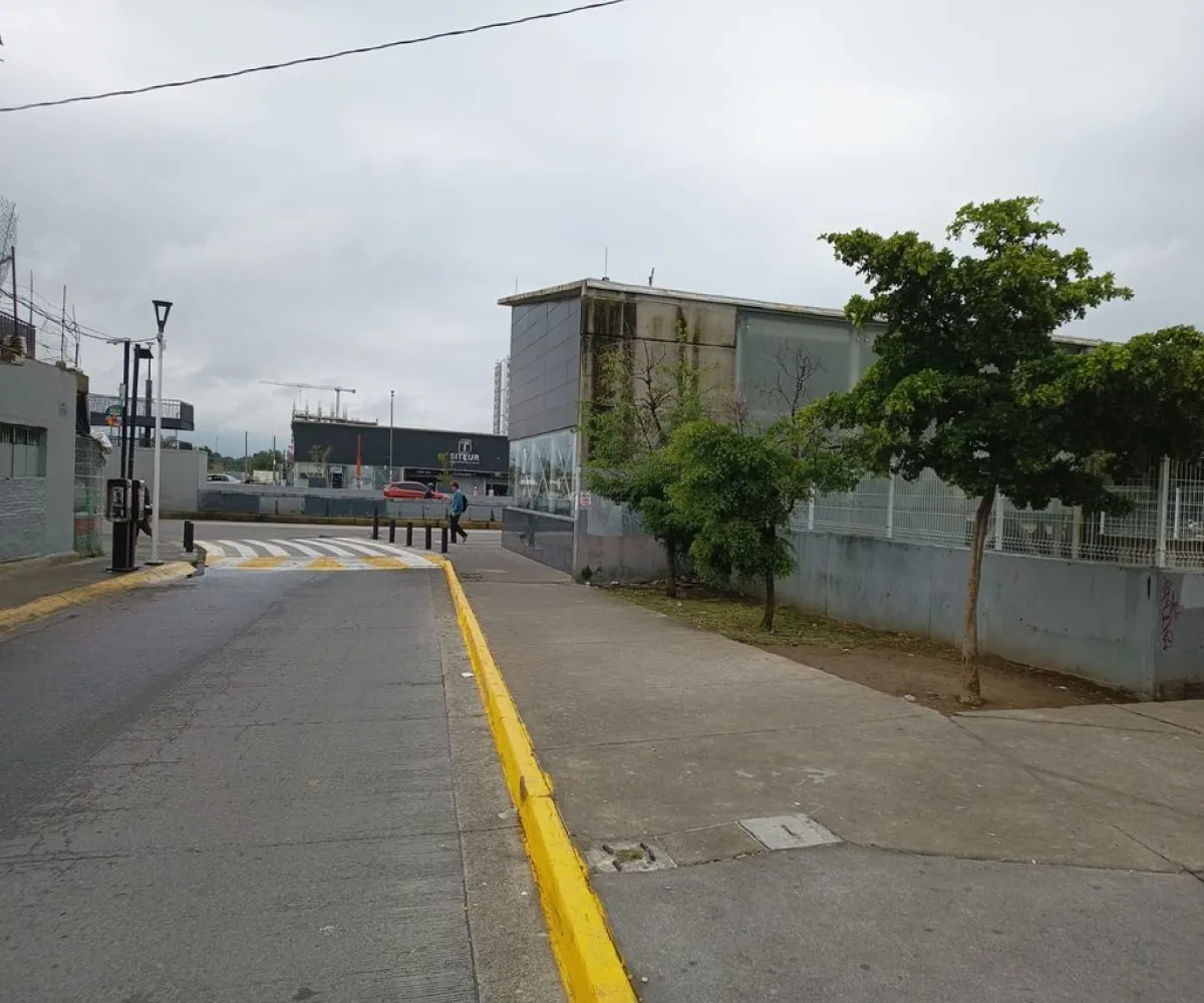 Casa En Venta,Auditorio,Calzada Federalismo 666, Zapopan, Jalisco 45180, 2 Habitaciones,1 Baño,Calzada Federalismo,1,pQoCDGG