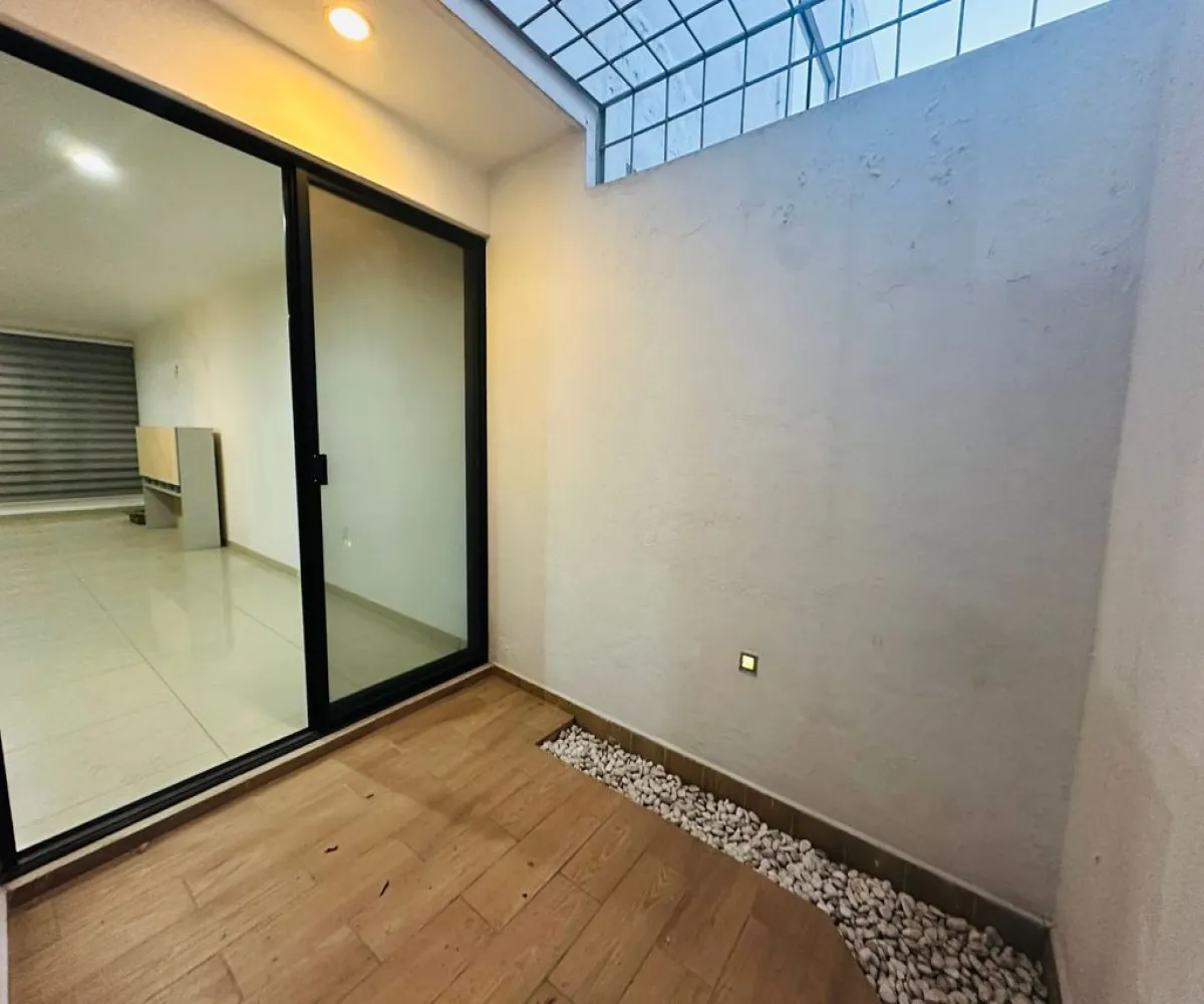 Casa En Venta,Insurgentes,Calle Francisco Huízar 697, Guadalajara, Jalisco 44820, 3 Habitaciones,2 Baños,Calle Francisco Huízar,2,paJkNNl