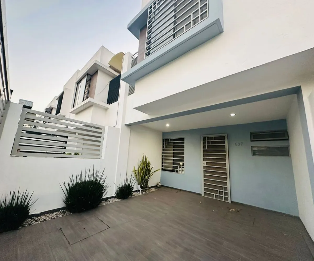 Casa En Venta,Insurgentes,Calle Francisco Huízar 697, Guadalajara, Jalisco 44820, 3 Habitaciones,2 Baños,Calle Francisco Huízar,2,paJkNNl