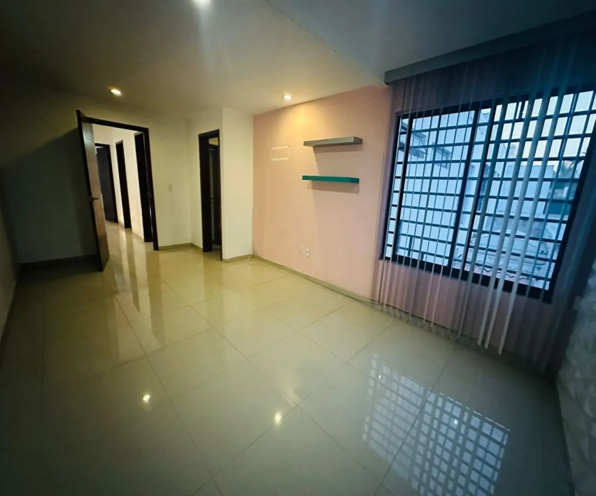 Casa En Venta,Insurgentes,Calle Francisco Huízar 697, Guadalajara, Jalisco 44820, 3 Habitaciones,2 Baños,Calle Francisco Huízar,2,paJkNNl