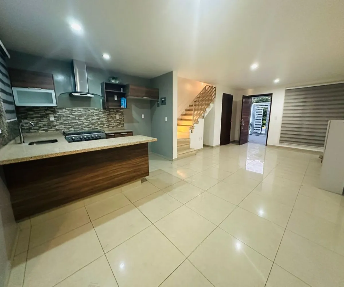 Casa En Venta,Insurgentes,Calle Francisco Huízar 697, Guadalajara, Jalisco 44820, 3 Habitaciones,2 Baños,Calle Francisco Huízar,2,paJkNNl