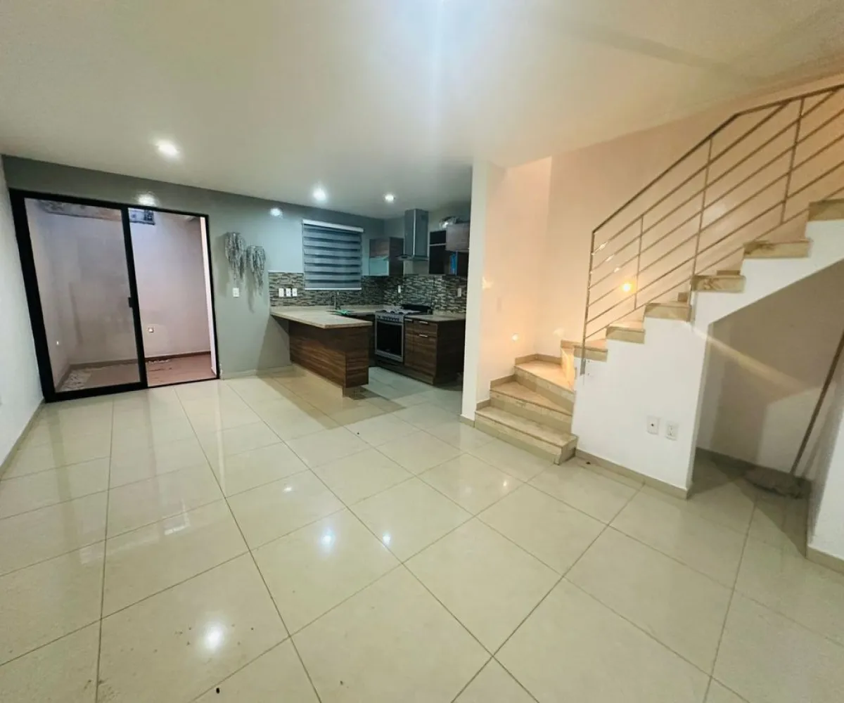 Casa En Venta,Insurgentes,Calle Francisco Huízar 697, Guadalajara, Jalisco 44820, 3 Habitaciones,2 Baños,Calle Francisco Huízar,2,paJkNNl