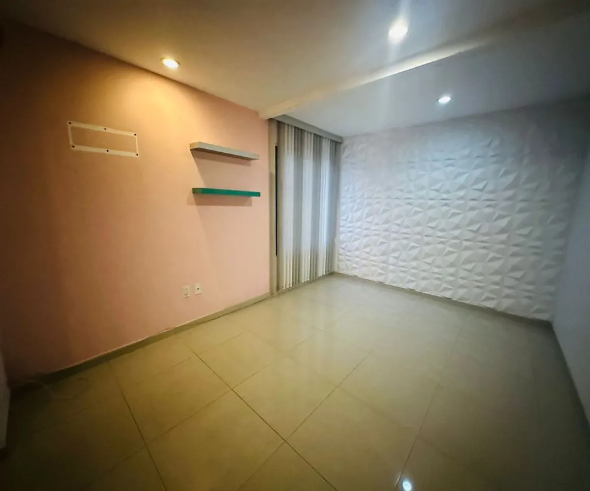 Casa En Venta,Insurgentes,Calle Francisco Huízar 697, Guadalajara, Jalisco 44820, 3 Habitaciones,2 Baños,Calle Francisco Huízar,2,paJkNNl