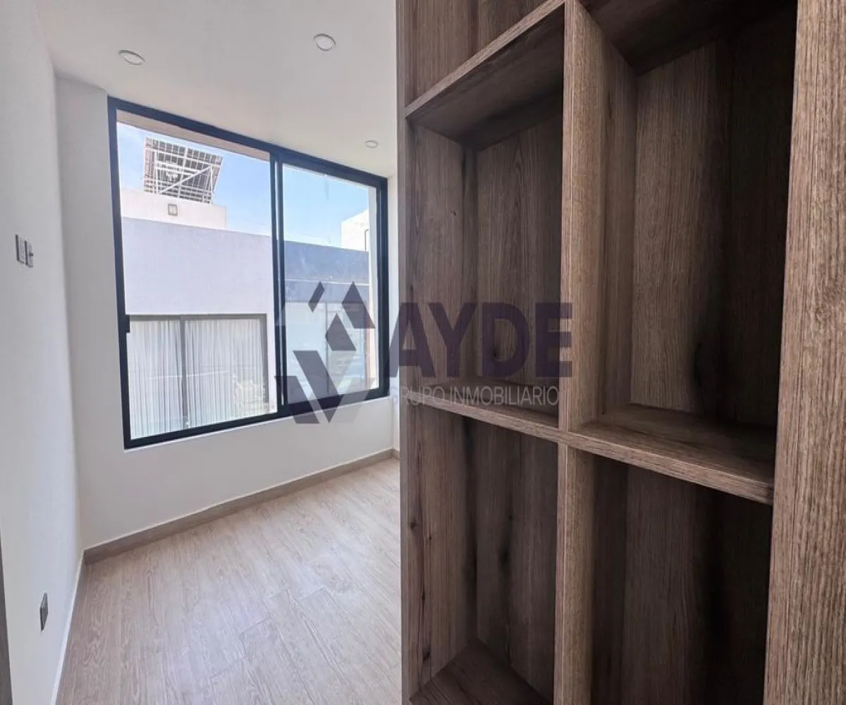 Casa En Venta,Avenida Arbolada Bosques de Santa Anita 245, Tlajomulco de Zúñiga, Jalisco 45645, 3 Habitaciones,2 Baños,Avenida Arbolada Bosques de Santa Anita,1,pO7nhJ3