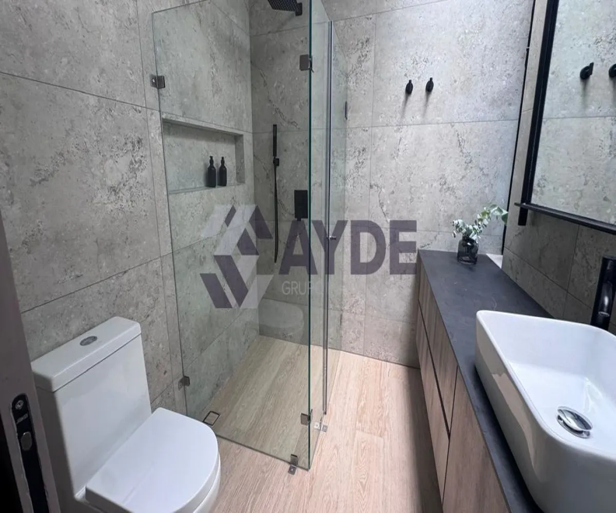 Casa En Venta,Avenida Arbolada Bosques de Santa Anita 245, Tlajomulco de Zúñiga, Jalisco 45645, 3 Habitaciones,2 Baños,Avenida Arbolada Bosques de Santa Anita,1,pO7nhJ3