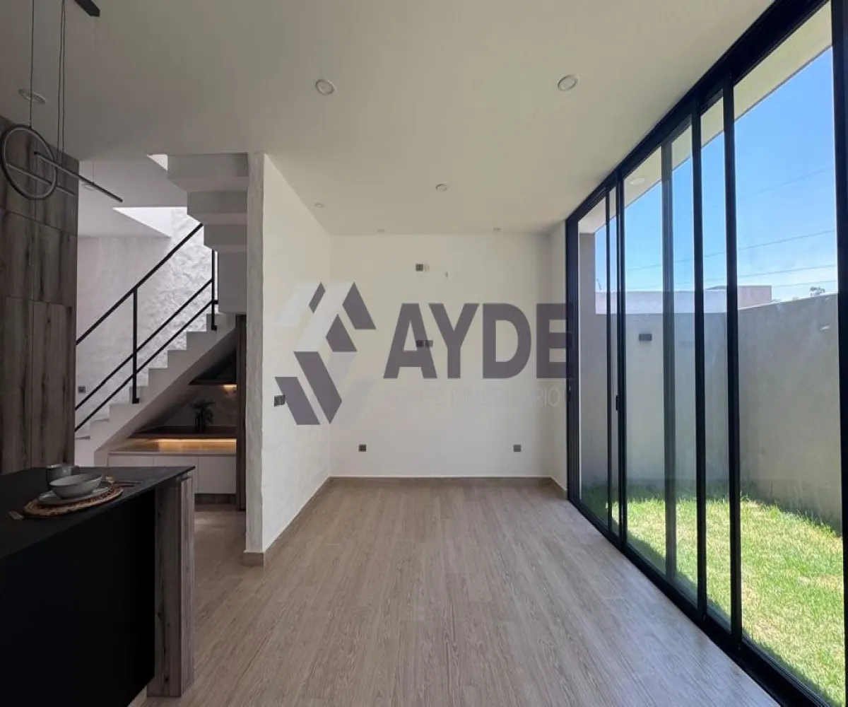 Casa En Venta,Avenida Arbolada Bosques de Santa Anita 245, Tlajomulco de Zúñiga, Jalisco 45645, 3 Habitaciones,2 Baños,Avenida Arbolada Bosques de Santa Anita,1,pO7nhJ3