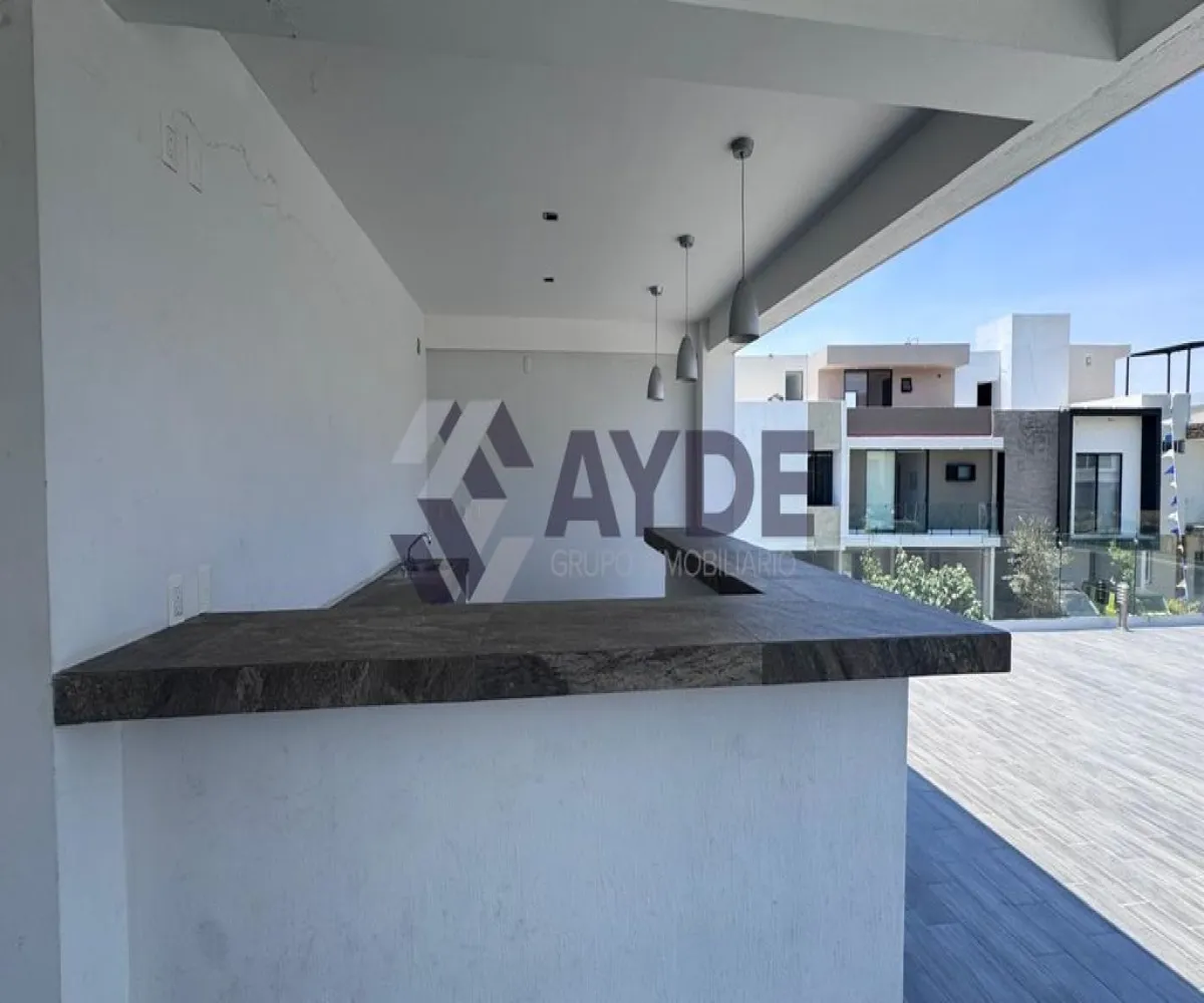 Casa En Venta,Avenida Arbolada Bosques de Santa Anita 245, Tlajomulco de Zúñiga, Jalisco 45645, 3 Habitaciones,2 Baños,Avenida Arbolada Bosques de Santa Anita,1,pO7nhJ3