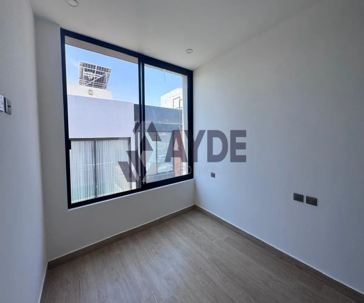 Casa En Venta,Avenida Arbolada Bosques de Santa Anita 245, Tlajomulco de Zúñiga, Jalisco 45645, 3 Habitaciones,2 Baños,Avenida Arbolada Bosques de Santa Anita,1,pO7nhJ3