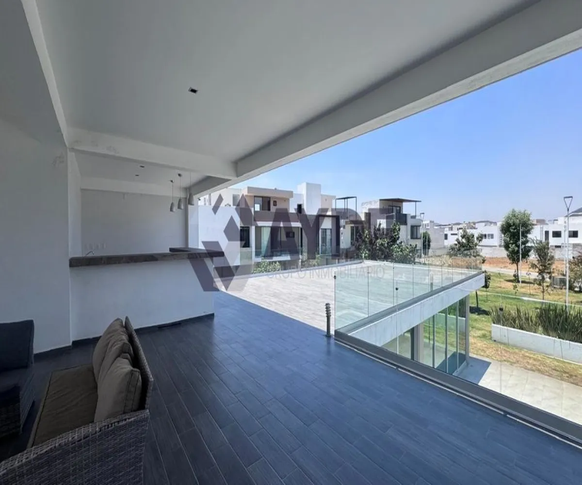 Casa En Venta,Avenida Arbolada Bosques de Santa Anita 245, Tlajomulco de Zúñiga, Jalisco 45645, 3 Habitaciones,2 Baños,Avenida Arbolada Bosques de Santa Anita,1,pO7nhJ3