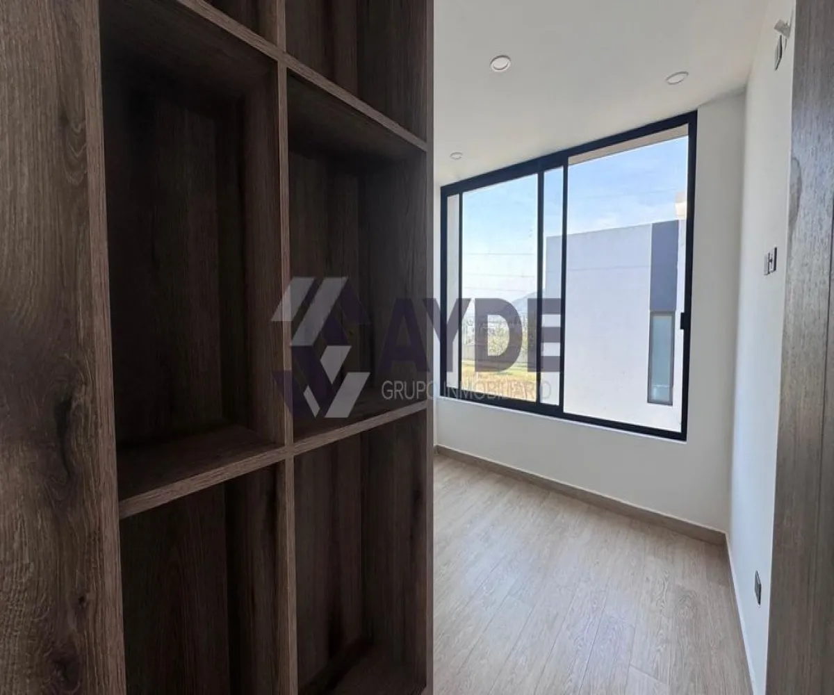 Casa En Venta,Avenida Arbolada Bosques de Santa Anita 245, Tlajomulco de Zúñiga, Jalisco 45645, 3 Habitaciones,2 Baños,Avenida Arbolada Bosques de Santa Anita,1,pO7nhJ3