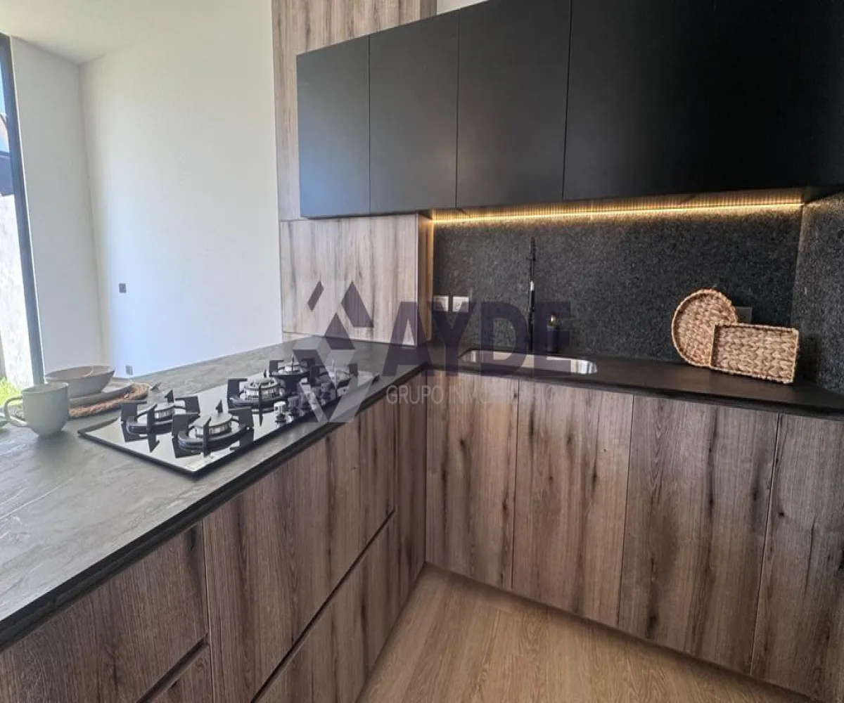 Casa En Venta,Avenida Arbolada Bosques de Santa Anita 245, Tlajomulco de Zúñiga, Jalisco 45645, 3 Habitaciones,2 Baños,Avenida Arbolada Bosques de Santa Anita,1,pO7nhJ3