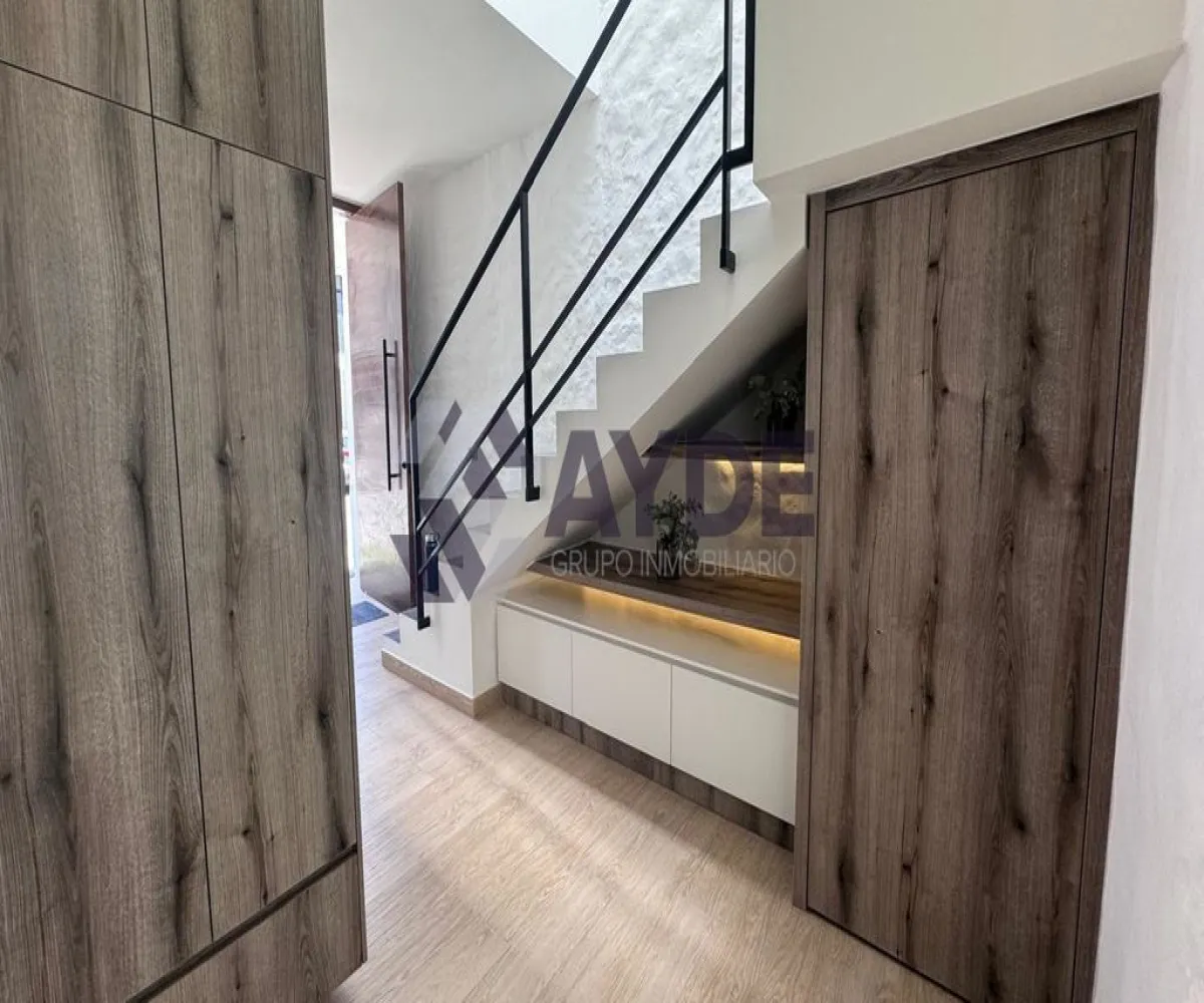 Casa En Venta,Avenida Arbolada Bosques de Santa Anita 245, Tlajomulco de Zúñiga, Jalisco 45645, 3 Habitaciones,2 Baños,Avenida Arbolada Bosques de Santa Anita,1,pO7nhJ3