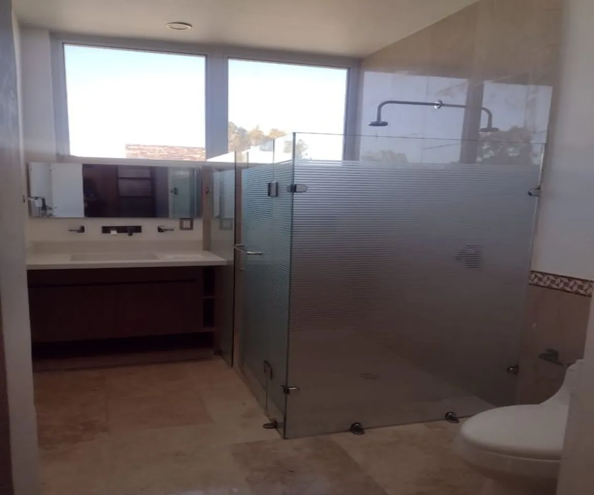 Casa En Renta,Avenida Universidad 2705 79, Zapopan, Jalisco 45110, 3 Habitaciones,4 Baños,Avenida Universidad,1,pq8fq96