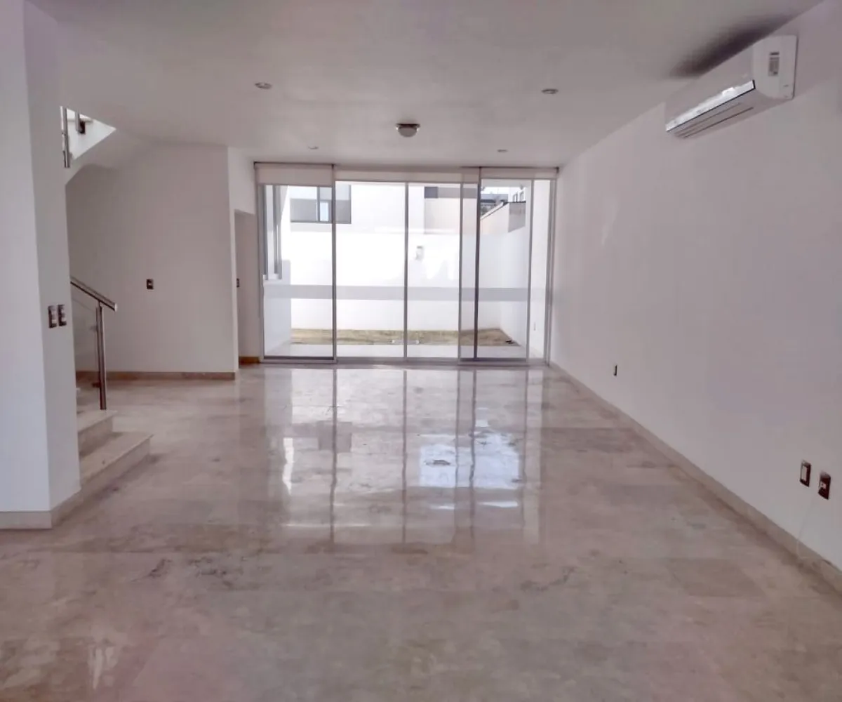 Casa En Renta,Avenida Universidad 2705 79, Zapopan, Jalisco 45110, 3 Habitaciones,4 Baños,Avenida Universidad,1,pq8fq96