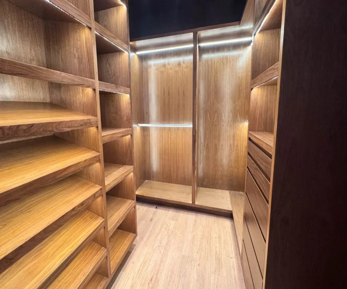 Casa En Venta,naciones unidas ,Avenida Universidad 2662 53, Zapopan, Jalisco 44265, 4 Habitaciones,6 Baños,Avenida Universidad,2,pRyLH5n