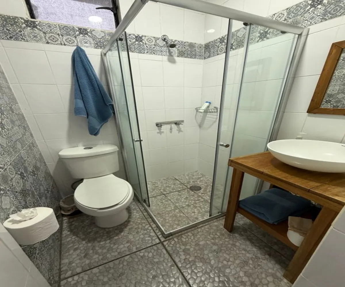 Casa En Venta,Chapalita,Becerra y Tanco 248, Guadalajara, Jalisco 44500, 7 Habitaciones,7 Baños,Becerra y Tanco,2,p1K9r5I