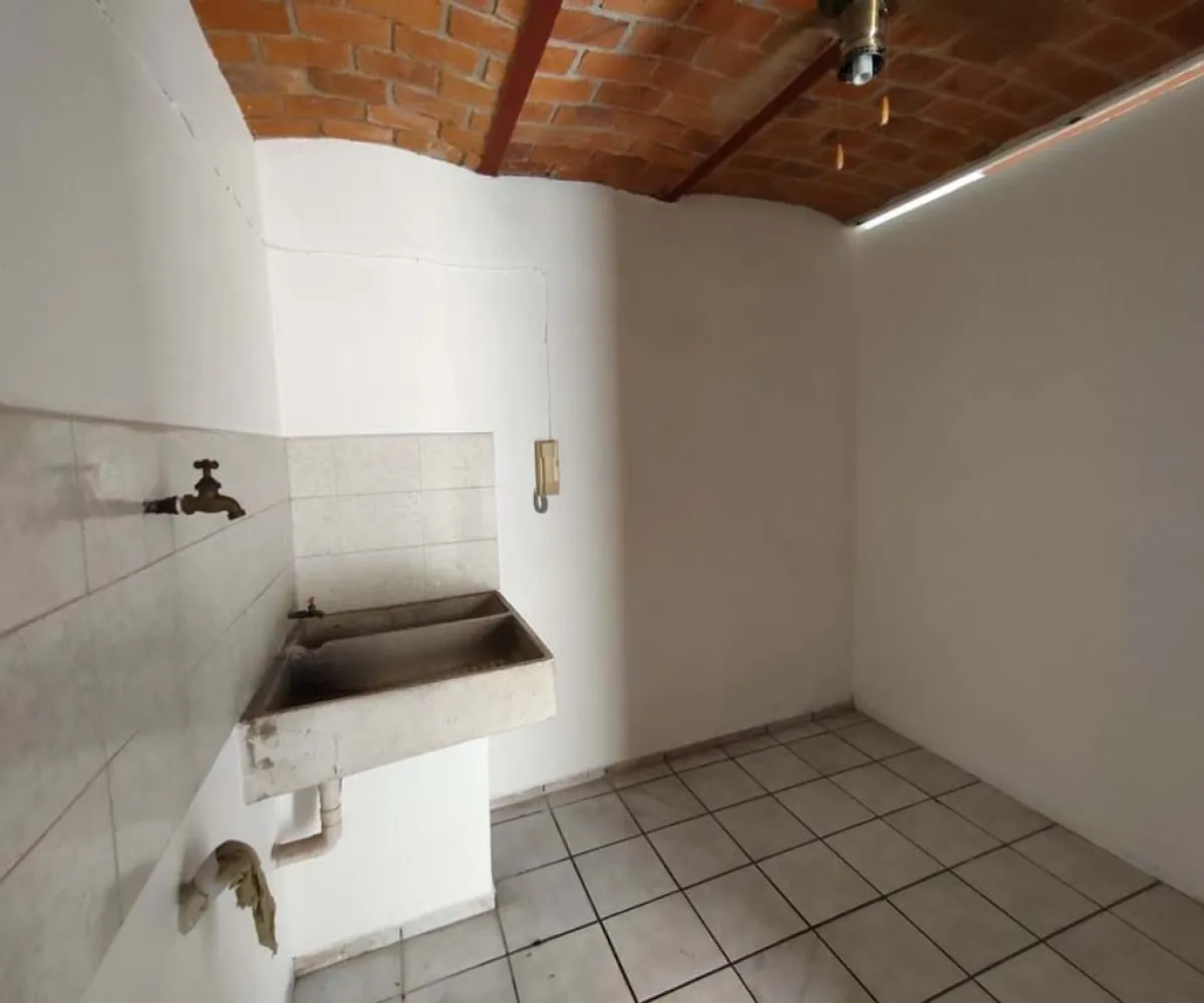 Casa En Renta,Guadalupe,Santa Catalina de Siena 881, Zapopan, Jalisco 45047,2 Baños,Santa Catalina de Siena,2,pReaHOz