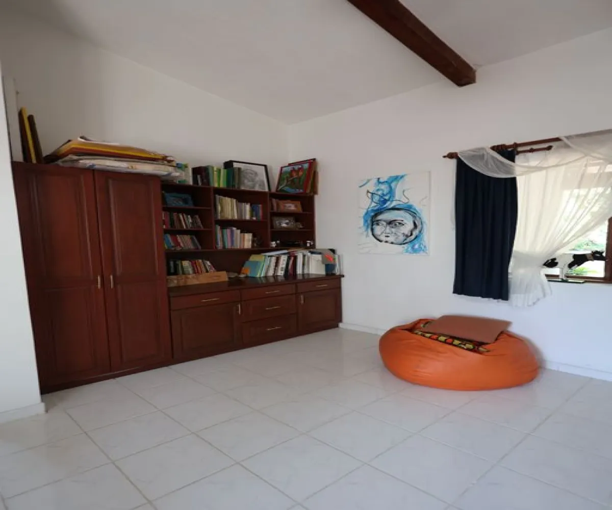 Casa En Venta,Los Gavilanes,Privada De Los Aguacates 433, Tlajomulco de Zúñiga, Jalisco 45645, 3 Habitaciones,2 Baños,Privada De Los Aguacates,1,ptcldQi
