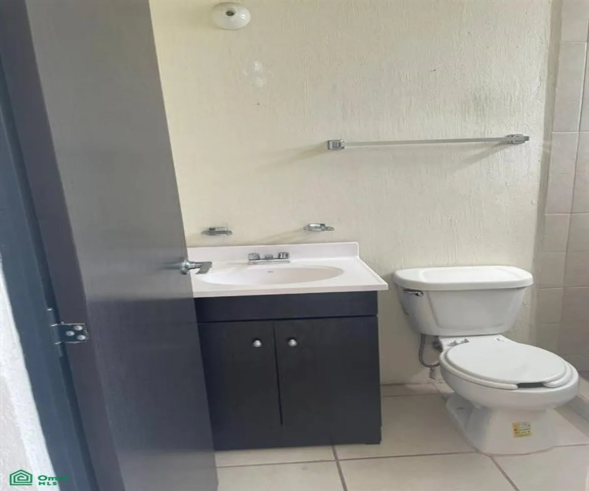 Casa En Venta,Vista Sur Residencial,Pentelico 380, Tlajomulco de Zuniga, Jalisco 45640, 3 Habitaciones,2 Baños,Pentelico,2,MX261067030