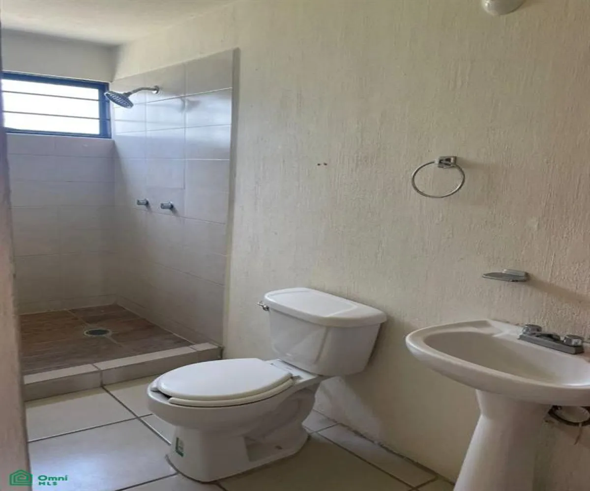 Casa En Venta,Vista Sur Residencial,Pentelico 380, Tlajomulco de Zuniga, Jalisco 45640, 3 Habitaciones,2 Baños,Pentelico,2,MX261067030