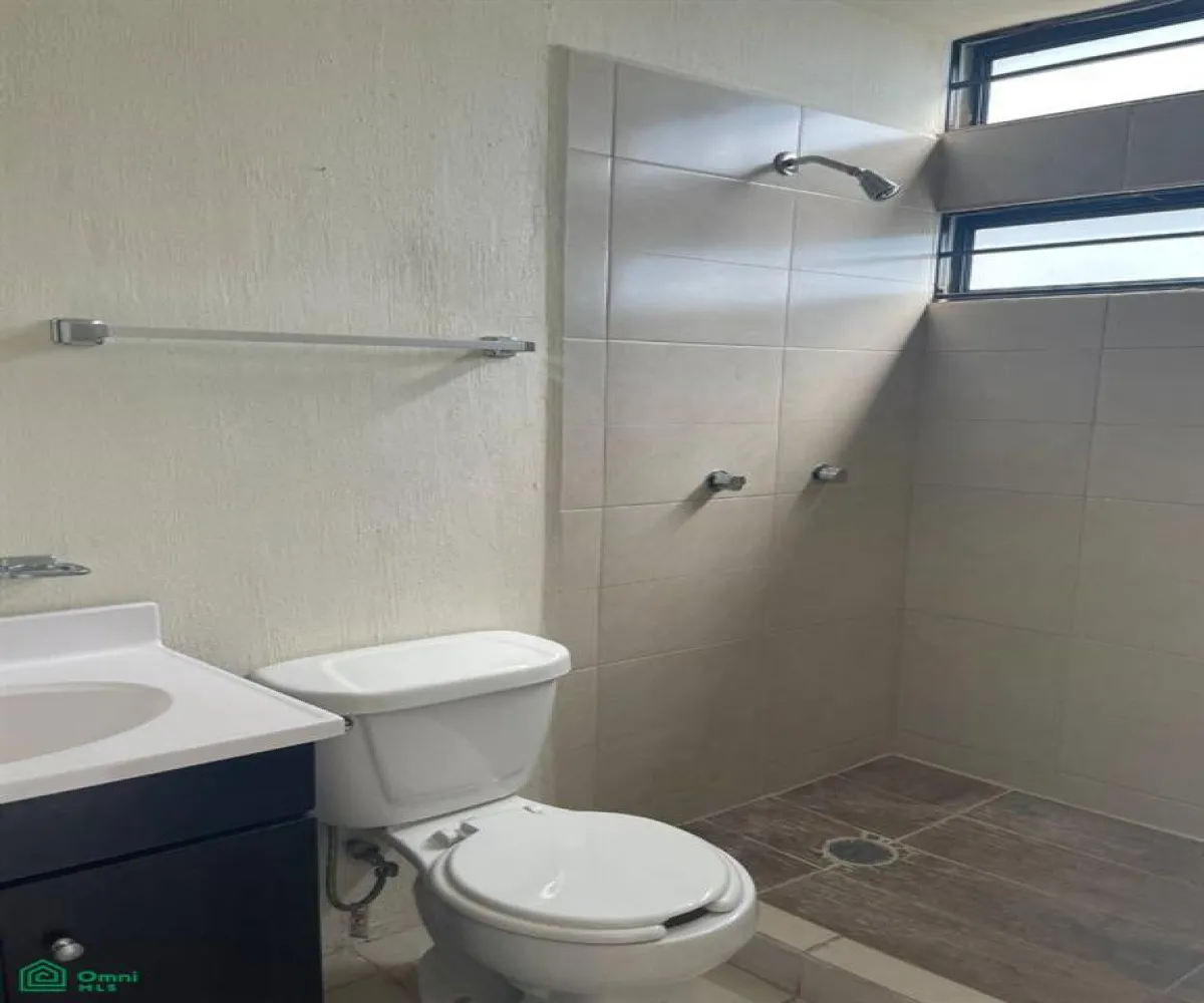 Casa En Venta,Vista Sur Residencial,Pentelico 380, Tlajomulco de Zuniga, Jalisco 45640, 3 Habitaciones,2 Baños,Pentelico,2,MX261067030