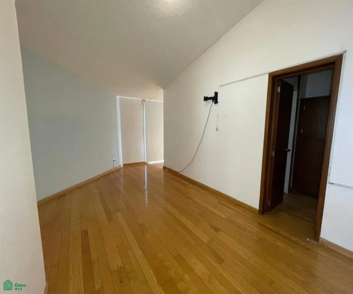 Casa En Venta,Ciudad Bugambilia,Circuito del Lince Poniente 3302, Zapopan, Jalisco 45237, 4 Habitaciones,7 Baños,Circuito del Lince Poniente,3,MX261067319