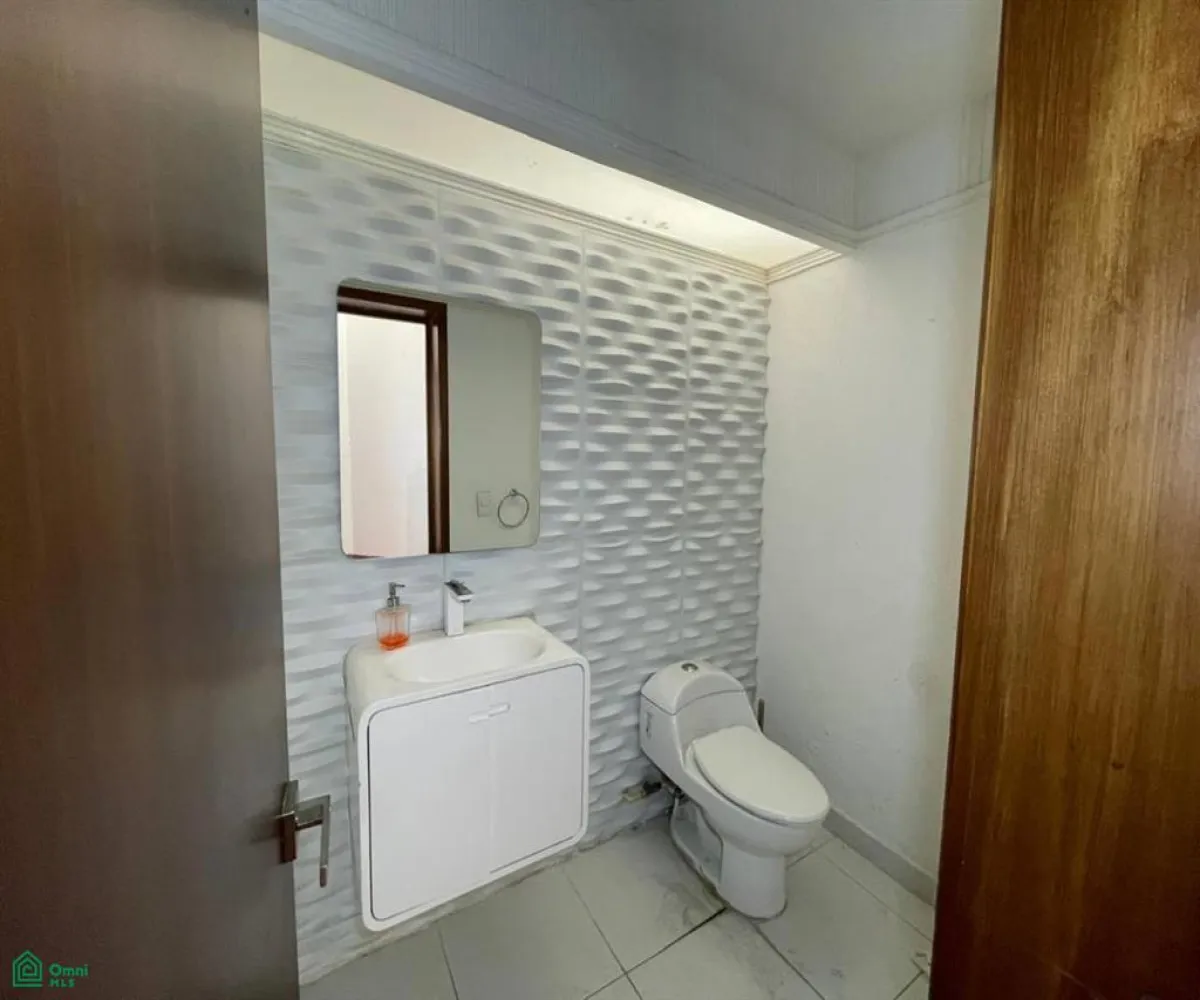 Casa En Venta,Ciudad Bugambilia,Circuito del Lince Poniente 3302, Zapopan, Jalisco 45237, 4 Habitaciones,7 Baños,Circuito del Lince Poniente,3,MX261067319